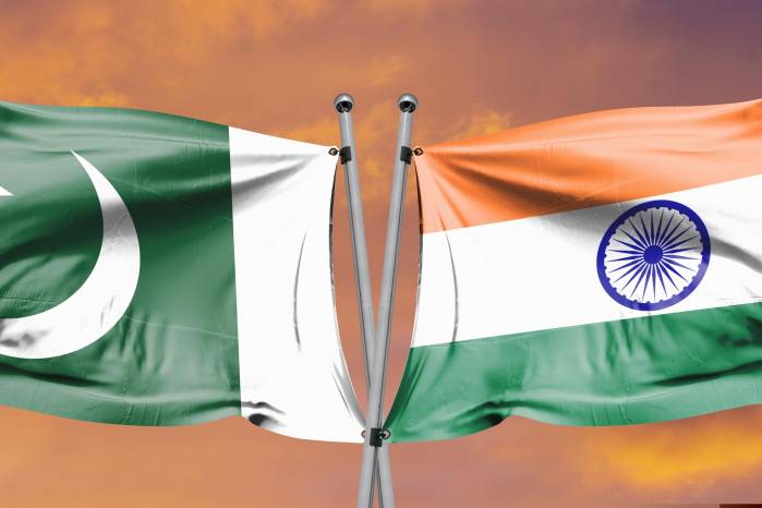 El conflicto entre India y Pakistán se inició en 1947 y hasta la fecha, casi ocho décadas después, sigue cobrando vidas y generando mayores divisiones geopolíticas. El conflicto entre India y Pakistán se inició en 1947 y hasta la fecha, casi ocho décadas después, sigue cobrando vidas y generando mayores divisiones geopolíticas.