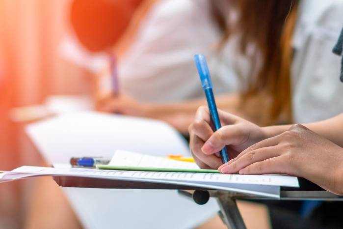 Panameños en China: voces desde la experiencia estudiantil Panameños en China: voces desde la experiencia estudiantil