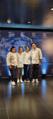 El concurso, que tiene como objetivo facilitar el acceso de los cocineros jóvenes al competitivo mundo de la gastronomía. El concurso, que tiene como objetivo facilitar el acceso de los cocineros jóvenes al competitivo mundo de la gastronomía.