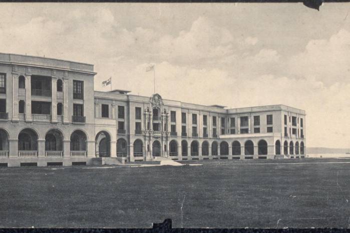 Fotografía de la fachada que daba hacia el mar del Hotel Washington. Inaugurado el 23 de marzo de 1913, reemplazó a la antigua Washington House. Fotografía de la fachada que daba hacia el mar del Hotel Washington. Inaugurado el 23 de marzo de 1913, reemplazó a la antigua Washington House.