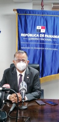 Augusto Valderrama, ministro del MIDA. Augusto Valderrama, ministro del MIDA.