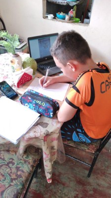 El proyecto de cobertura nacional digital le facilitará a los estudiantes el aprendizaje a través de las distintas plataformas digitales . El proyecto de cobertura nacional digital le facilitará a los estudiantes el aprendizaje a través de las distintas plataformas digitales .