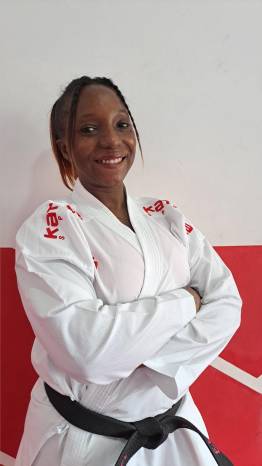 Elena Henry: ‘El karate se ha convertido en mi estilo de vida’ Elena Henry: ‘El karate se ha convertido en mi estilo de vida’