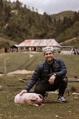 Alejandro Garrido ha visitado unos 80 países alrededor del mundo. Alejandro Garrido ha visitado unos 80 países alrededor del mundo.