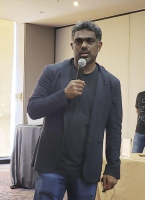 Raju Vegesna, de Zoho Corp. Raju Vegesna, de Zoho Corp.