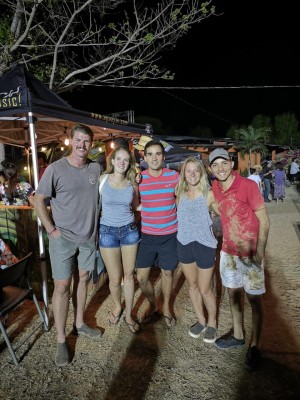 El Barro Fest es una actividad en la que se conjugan las tradiciones con lo moderno. El Barro Fest es una actividad en la que se conjugan las tradiciones con lo moderno.