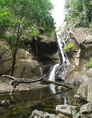 Cascada El Manglarito. Cascada El Manglarito.