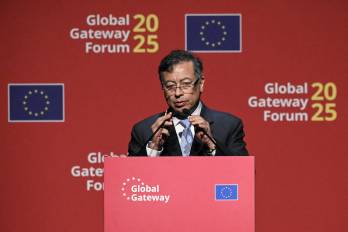 Gustavo Petro aseguró que su sanción por parte de Estados Unidos es “una paradoja” y prometió seguir firme en su lucha contra el narcotráfico. Gustavo Petro aseguró que su sanción por parte de Estados Unidos es “una paradoja” y prometió seguir firme en su lucha contra el narcotráfico.