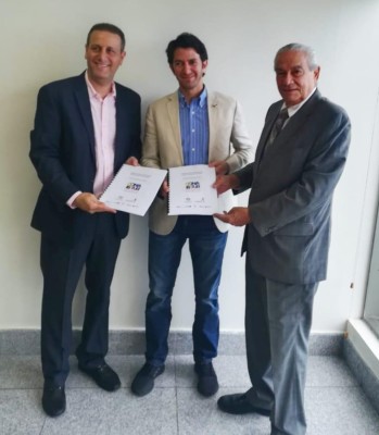 Samir Gozaine (i), Iván Eskildsen (d) y Antonio Alfaro (d). Samir Gozaine (i), Iván Eskildsen (d) y Antonio Alfaro (d).