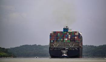 Canal de Panamá aumenta el tránsito de buques, aunque persiste la escasez de agua