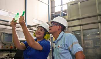Cervecería Nacional como referente en gestión sostenible, talento e innovación, presenta su informe de sostenibilidad Cervecería Nacional como referente en gestión sostenible, talento e innovación, presenta su informe de sostenibilidad