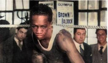 ‘Panamá Al’ Brown fue un púgil que en múltiples ocasiones realizó varias peleas en un mismo mes.
