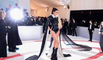 Foto de archivo de la modelo estadounidense Kendall Jenner durante su llegada a la alfombra roja para la Gala Met 2023. EFE/Justin Lane