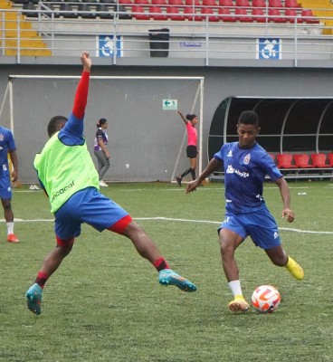 Último entrenamiento del Sporting S.M. previo al partido frente a LD Alajuelense en la Copa Centroamericana Concacaf 2023. Último entrenamiento del Sporting S.M. previo al partido frente a LD Alajuelense en la Copa Centroamericana Concacaf 2023.