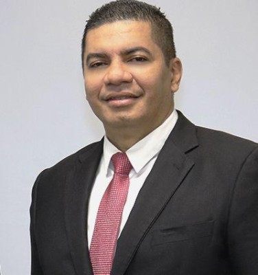 Agustín Lara Díaz, subdirector del Registro Público de Panamá. Agustín Lara Díaz, subdirector del Registro Público de Panamá.