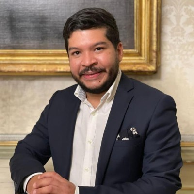 El poeta panameño Javier Alvarado. El poeta panameño Javier Alvarado.
