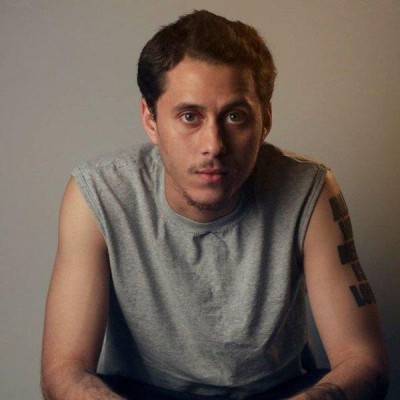 Cantante de rap Tyrone González, mejor conocido como Canserbero Cantante de rap Tyrone González, mejor conocido como Canserbero