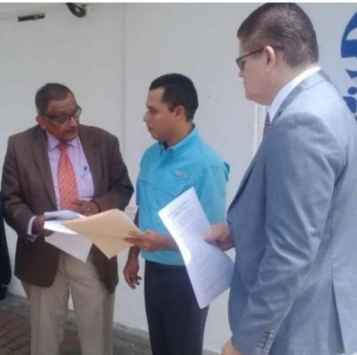 Los informes de los peritos acreditan que Gabriel Herrera (c), no borró ninguna información de ningún disco extraíble, ni tampoco fue negligente Los informes de los peritos acreditan que Gabriel Herrera (c), no borró ninguna información de ningún disco extraíble, ni tampoco fue negligente