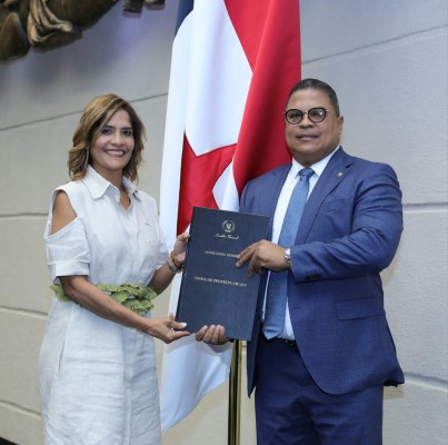 Denise Guillén, fue avalada como administradora general de la Autoridad de Turismo de Panamá. Denise Guillén, fue avalada como administradora general de la Autoridad de Turismo de Panamá.