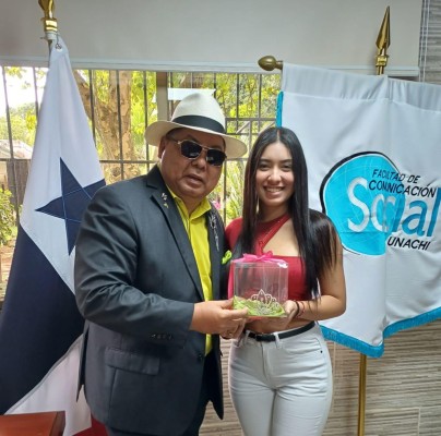 Gutiérrez entregó la corona la reina de la Facultad de Comunicación Social. Gutiérrez entregó la corona la reina de la Facultad de Comunicación Social.