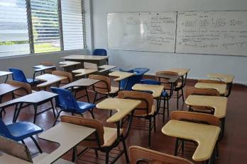 Varios colegios de la provincia de Los Santos se vieron afectados por la lluvia. Varios colegios de la provincia de Los Santos se vieron afectados por la lluvia.
