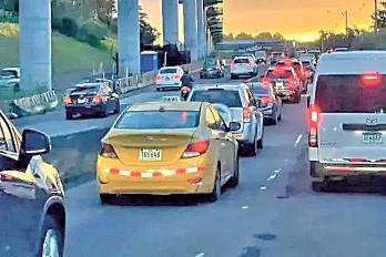 La carretera Panamericana conecta Panamá con el resto de Centroamerica y Noteramerica. La carretera Panamericana conecta Panamá con el resto de Centroamerica y Noteramerica.