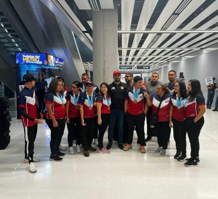 Se gestiona que los atletas panameños visiten a Pandeportes y el Comité Olímpico de Panamá. Se gestiona que los atletas panameños visiten a Pandeportes y el Comité Olímpico de Panamá.