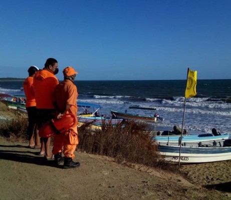 En la región Caribe oriental, que incluye la costa arriba de Colón y la comarca de Guna Yala, se presentarán olas desde los 2.0 hasta los 3.0 metros. En la región Caribe oriental, que incluye la costa arriba de Colón y la comarca de Guna Yala, se presentarán olas desde los 2.0 hasta los 3.0 metros.