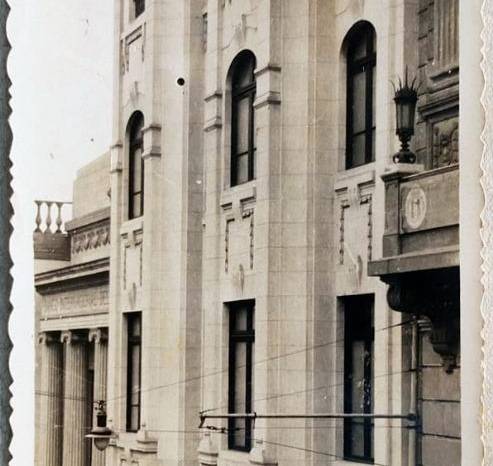 Edificio de la Compañía Peruana de Teléfonos estilo Art Decó - Colección Privada Jean Pierre Lemmonier. Edificio de la Compañía Peruana de Teléfonos estilo Art Decó - Colección Privada Jean Pierre Lemmonier.