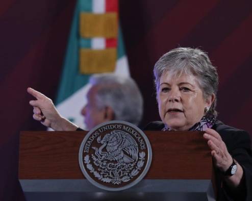 La secretaria mexicana de Relaciones Exteriores, Alicia Bárcenas, en el Palacio Nacional de la Ciudad de México (México). La secretaria mexicana de Relaciones Exteriores, Alicia Bárcenas, en el Palacio Nacional de la Ciudad de México (México).