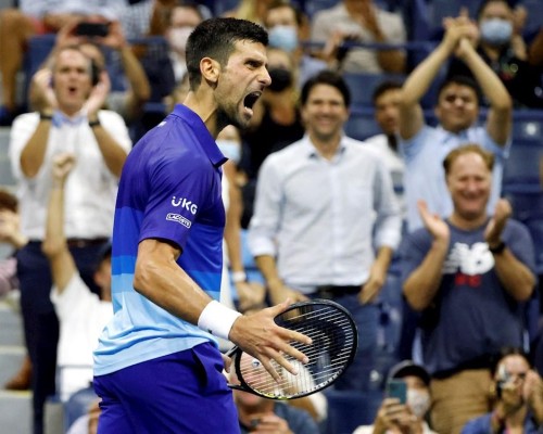 El serbio Novak Djokovic fue registrado este miércoles al celebrar un punto que le anotó al italiano Matteo Berrettini. El serbio Novak Djokovic fue registrado este miércoles al celebrar un punto que le anotó al italiano Matteo Berrettini.