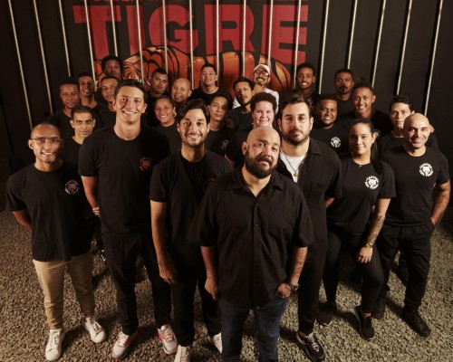 El equipo de Canti Crew El equipo de Canti Crew