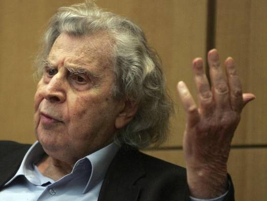 El compositor griego Mikis Theodorakis, quien murió el jueves a la edad de 96 años. El compositor griego Mikis Theodorakis, quien murió el jueves a la edad de 96 años.