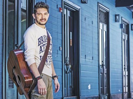 'Me he enamorado' es el tema que estrenó el cantautor panameño en 2002. 'Me he enamorado' es el tema que estrenó el cantautor panameño en 2002.