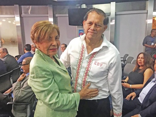 Durante el homenaje al folclorista Edilberto Gutiérrez. Durante el homenaje al folclorista Edilberto Gutiérrez.