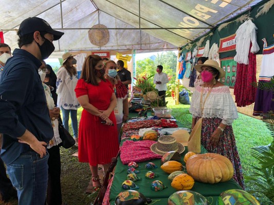 El VI Encuentro Iberoamericano de Turismo Rural favorece la generación de beneficios económicos y culturales al país y a la región. El VI Encuentro Iberoamericano de Turismo Rural favorece la generación de beneficios económicos y culturales al país y a la región.
