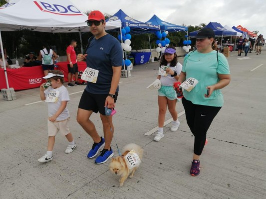 Hasta las mascotas apoyaron a los niños de Fanlyc Hasta las mascotas apoyaron a los niños de Fanlyc