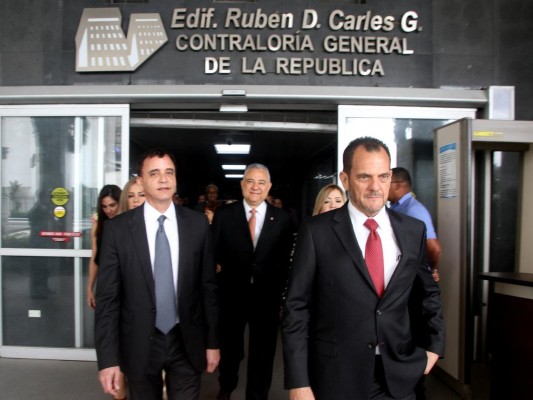 El nuevo Contralor presentó al equipo de directores entrante El nuevo Contralor presentó al equipo de directores entrante