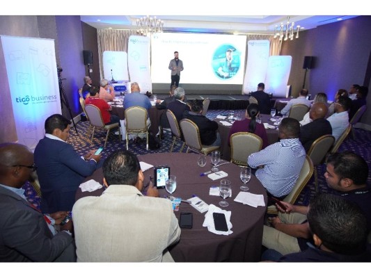 Tigo Business presenta Cloud 360: una solución integral que ofrece infraestructura de trabajo en la nube Tigo Business presenta Cloud 360: una solución integral que ofrece infraestructura de trabajo en la nube