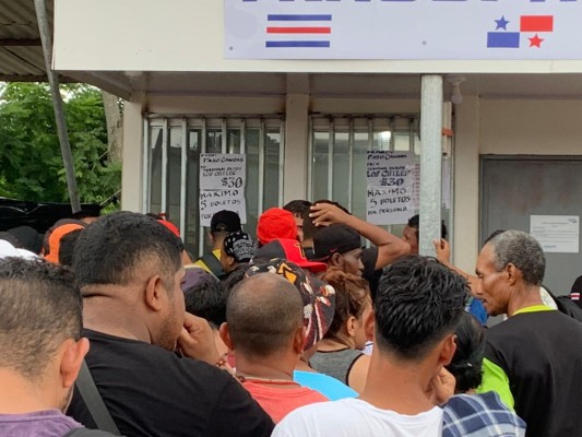 Los migrantes se encuentran en el centro de detención de Los Lagos de Heredia. Los migrantes se encuentran en el centro de detención de Los Lagos de Heredia.