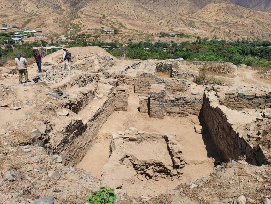 Fotografía sin fecha difundida por el Ministerio de Cultura de Perú de un asentamiento arqueológico descubierto en la región de Cajamarca, en el norte de Perú. Fotografía sin fecha difundida por el Ministerio de Cultura de Perú de un asentamiento arqueológico descubierto en la región de Cajamarca, en el norte de Perú.