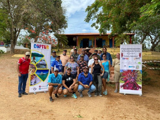 Los periodistas y comunicadores de turismo visitaron la finca Pamel en La Villa de Los Santos. Los periodistas y comunicadores de turismo visitaron la finca Pamel en La Villa de Los Santos.