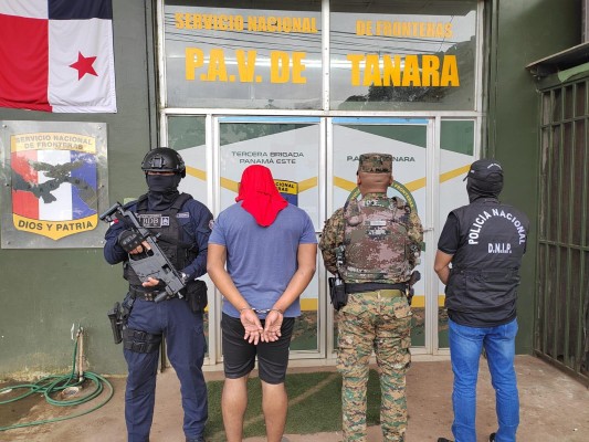 Con estas acciones operacionales, el Senafront ha logrado en los primeros nueve la captura de tres personas vinculadas a diversos delitos. Con estas acciones operacionales, el Senafront ha logrado en los primeros nueve la captura de tres personas vinculadas a diversos delitos.