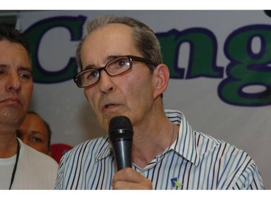Ricardo Arias Calderón . Ricardo Arias Calderón .