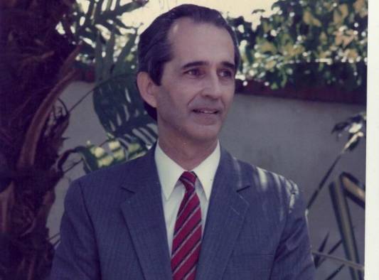 Ricardo Arias Calderón. Ricardo Arias Calderón.
