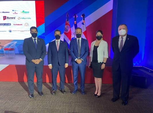 Los ministros reunidos durante el encuentro de zonas francas en República Dominicana. Los ministros reunidos durante el encuentro de zonas francas en República Dominicana.
