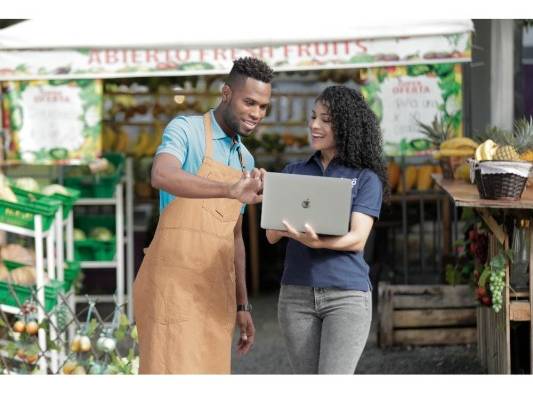 Esta alianza se formaliza bajo el marco de Emprendedores en Acción, programa de Tigo Panamá. Esta alianza se formaliza bajo el marco de Emprendedores en Acción, programa de Tigo Panamá.
