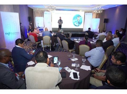 Tigo Business presenta Cloud 360: una solución integral que ofrece infraestructura de trabajo en la nube Tigo Business presenta Cloud 360: una solución integral que ofrece infraestructura de trabajo en la nube
