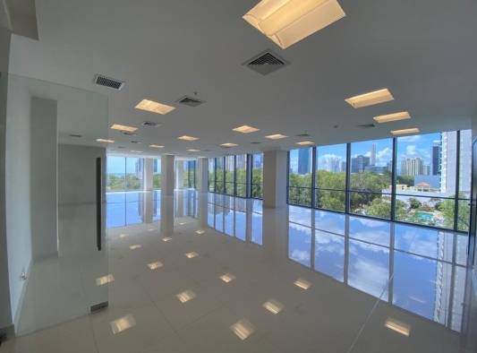 Se pronostica un mejor panorama para el resto del año tanto para el mercado industrial como el de oficinas. Se pronostica un mejor panorama para el resto del año tanto para el mercado industrial como el de oficinas.