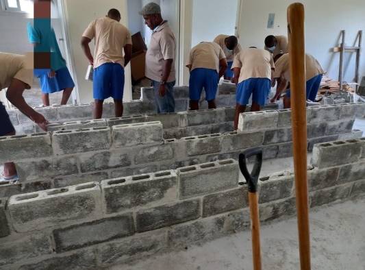 Se espera que los adolescentes capacitados en las diferentes áreas del conocimiento, puedan gestionar un medio honesto de subsistencia una vez abandonen el centro. Se espera que los adolescentes capacitados en las diferentes áreas del conocimiento, puedan gestionar un medio honesto de subsistencia una vez abandonen el centro.